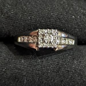 White gold and diamond ring